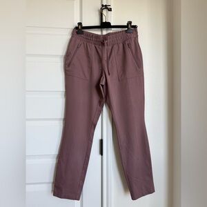 Magellan Outdoors Women’s Mauve Joggers Size Medium